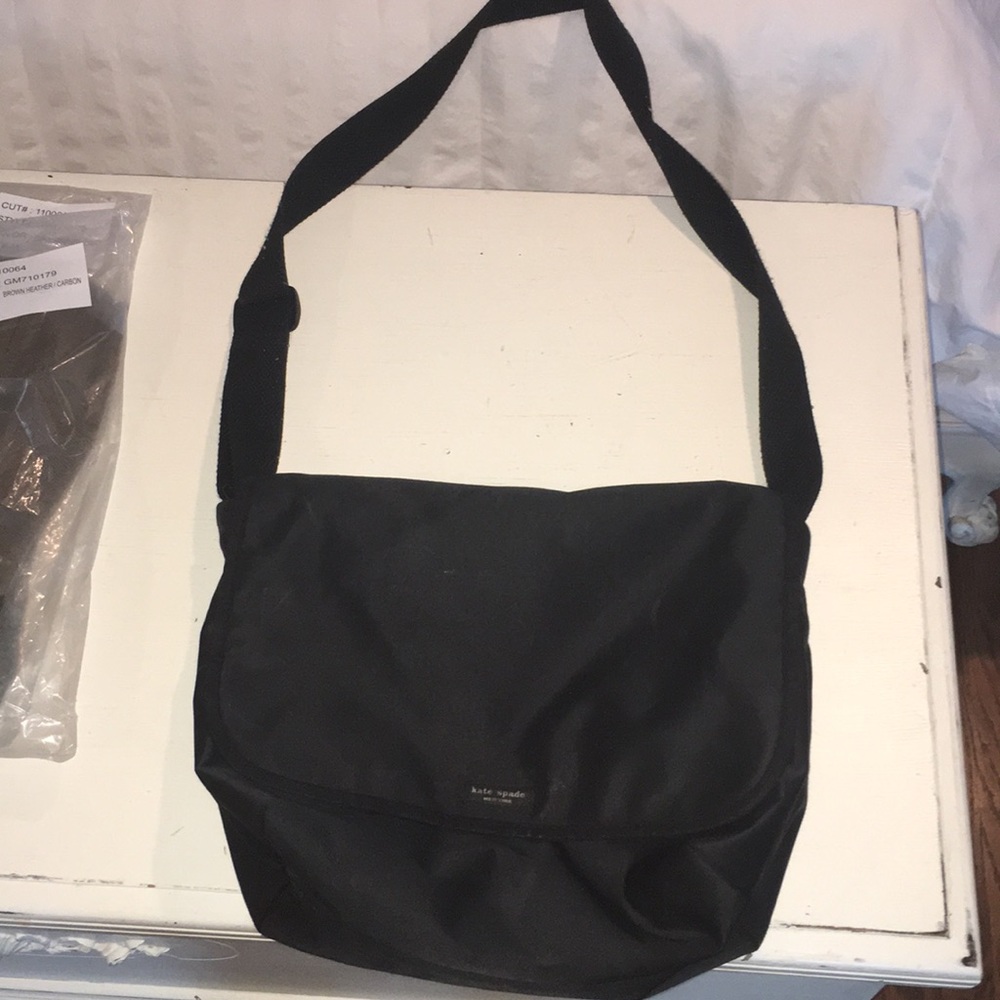 Kate Spade messenger bag gently worn